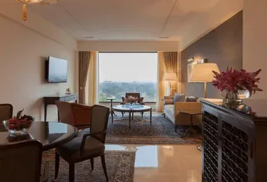 Deluxe Suite, The Oberoi New Delhi