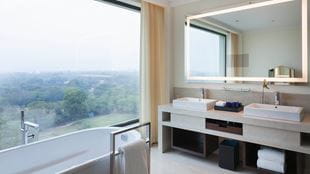 Deluxe Suite at The 5 Star Hotel in Delhi, The Oberoi New Delhi