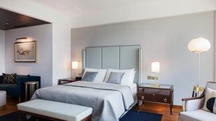 Luxury Suite at The Luxury 5 Star Hotel in Delhi, The Oberoi New Delhi