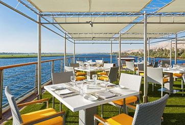 Poolside Restaurant at The Oberoi Philae Luxury Nile Cruiser