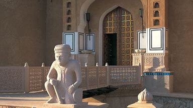 rajvilas-gallery-featured-5-entrance-724x407