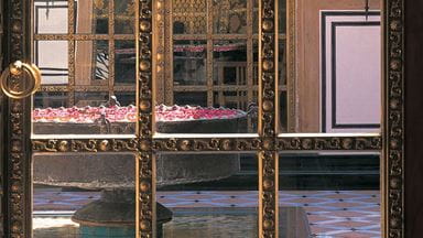 rajvilas-gallery-featured-9-inner-courtyard-724x407