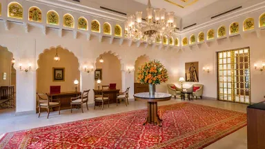 sukhvilas-gallery-featured-6-lobby-724x407