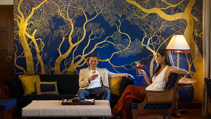 The Bar 5 Star Luxury Bar at The Oberoi Vanyavilas Ranthambhore