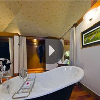 Take a 360Â° View of The Bathroom in The Luxury Tent at The Oberoi Vanyavilas, Ranthambhore