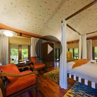 Take a 360Â° View of The Tented Bedroom in The Luxury Tent at The Oberoi Vanyavilas, Ranthambhore