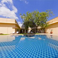 Take a 360Â° View of The Pool at The Oberoi Vanyavilas, Ranthambhore